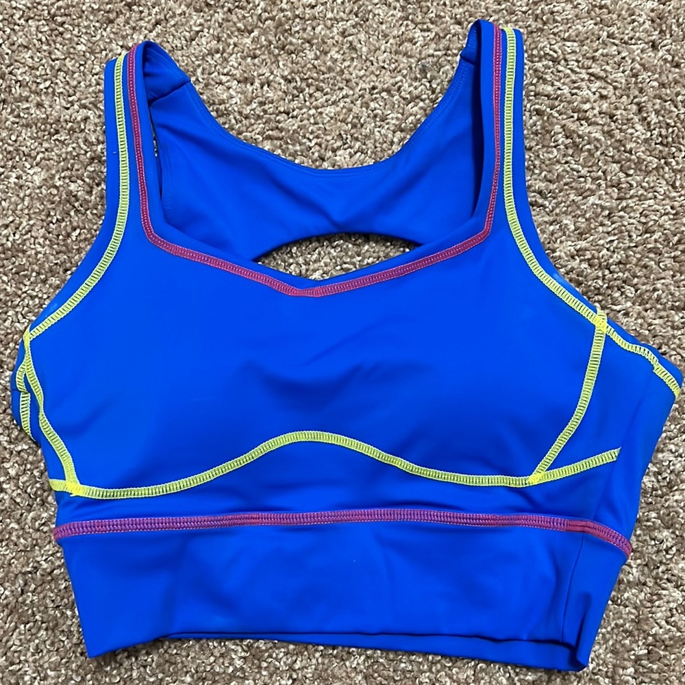 Transcend sports bra buff bunny collection
